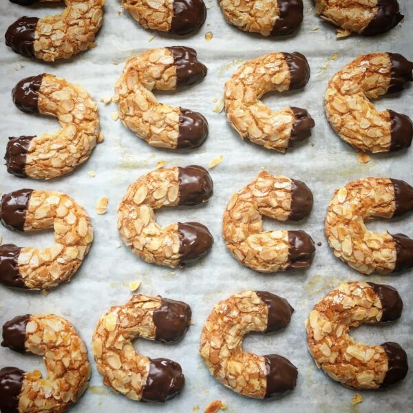 Lundsylt_Mandelhoernchen.jpg Lundsylt_Mandelhoernchen.jpg